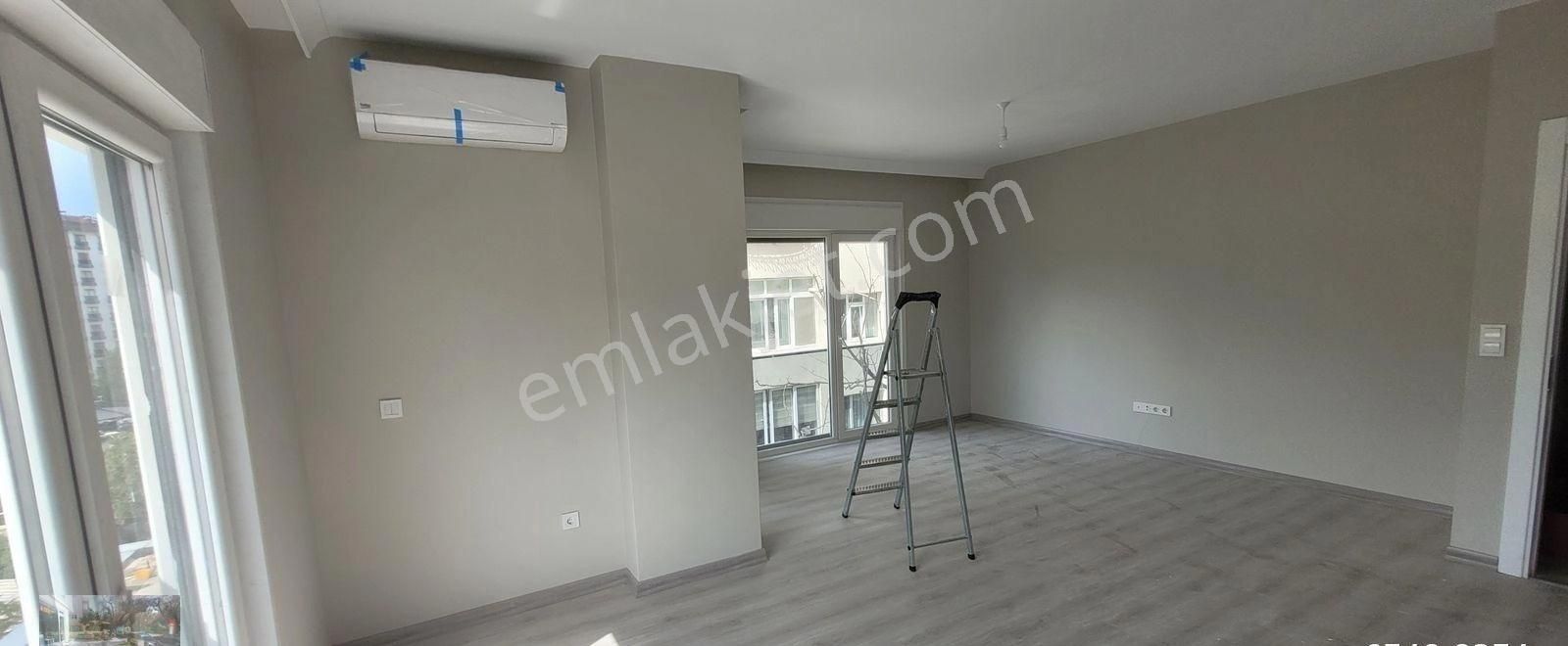 Kadıköy 19 Mayıs Satılık Daire Boş . 19 Mayıs Min Cd Yakın Sıfır Binada Kombili Açık Balkon 3+1