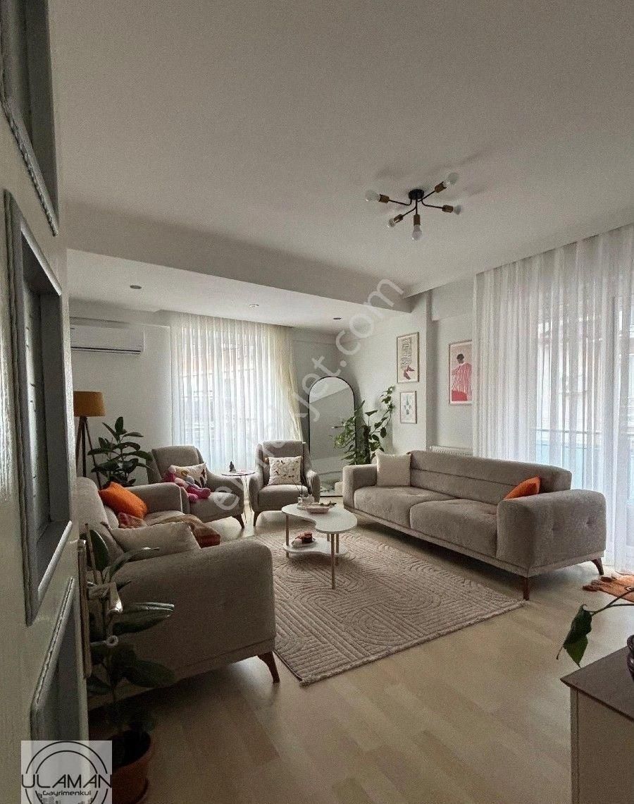 Pamukkale İstiklal Kiralık Daire İstiklal Mahallesi Madlen Pastanesi Yakını Kiralık Daire