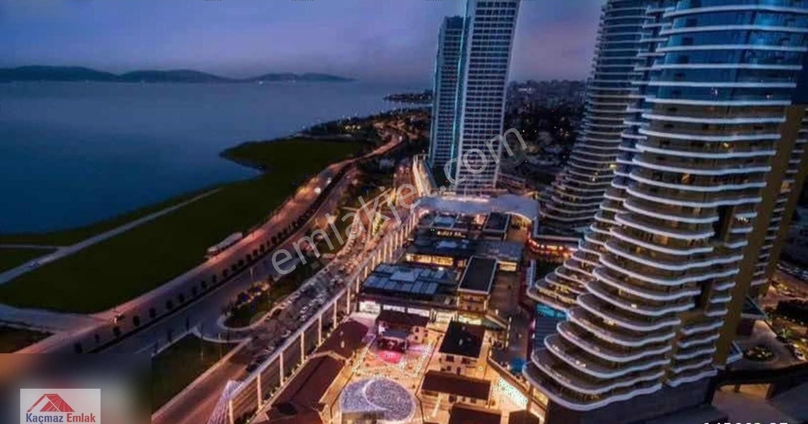 Kartal Kordonboyu Satılık Residence Kartal İstmarina 3.5+1 Full Özel Yapım Manzaralı