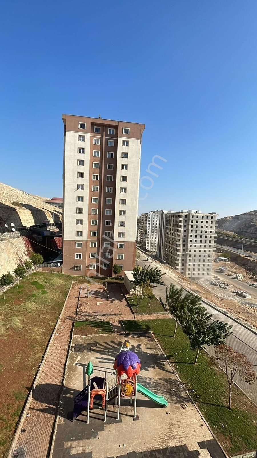 Eyyübiye Yenice Satılık Daire Cadde Seyran'dan Satılık 2+1 100 M2 Arakat Yenice Toki Edesa Konu