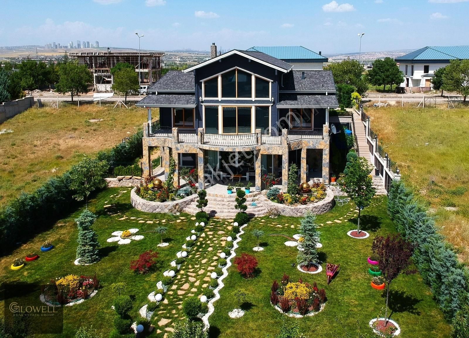 Gölbaşı Hacılar Satılık Villa Gölbaşı Hacılar'da 8+2 Ultra Lüks Villa