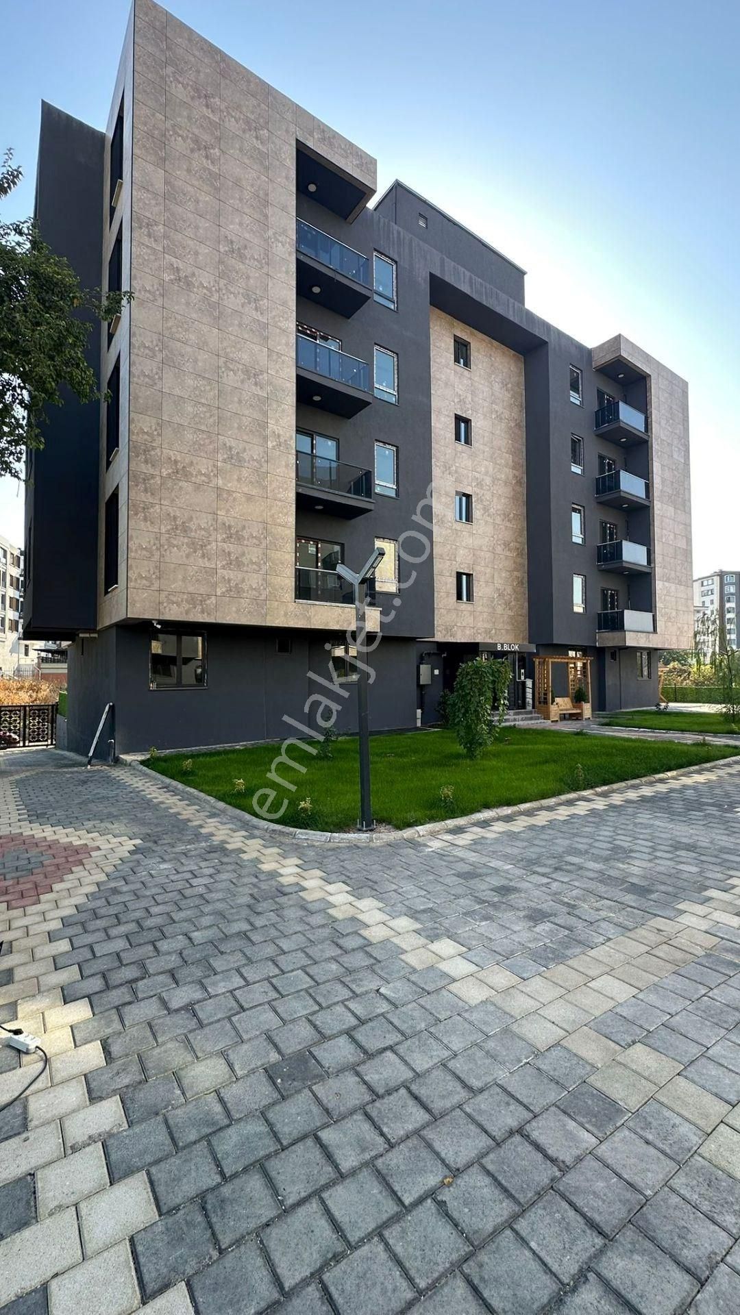 Batman Merkez Tilmerc Kiralık Daire Emlak 72'den Tilmerç'te 1+1 Eşyalı Kiralık Ara Kat Daire