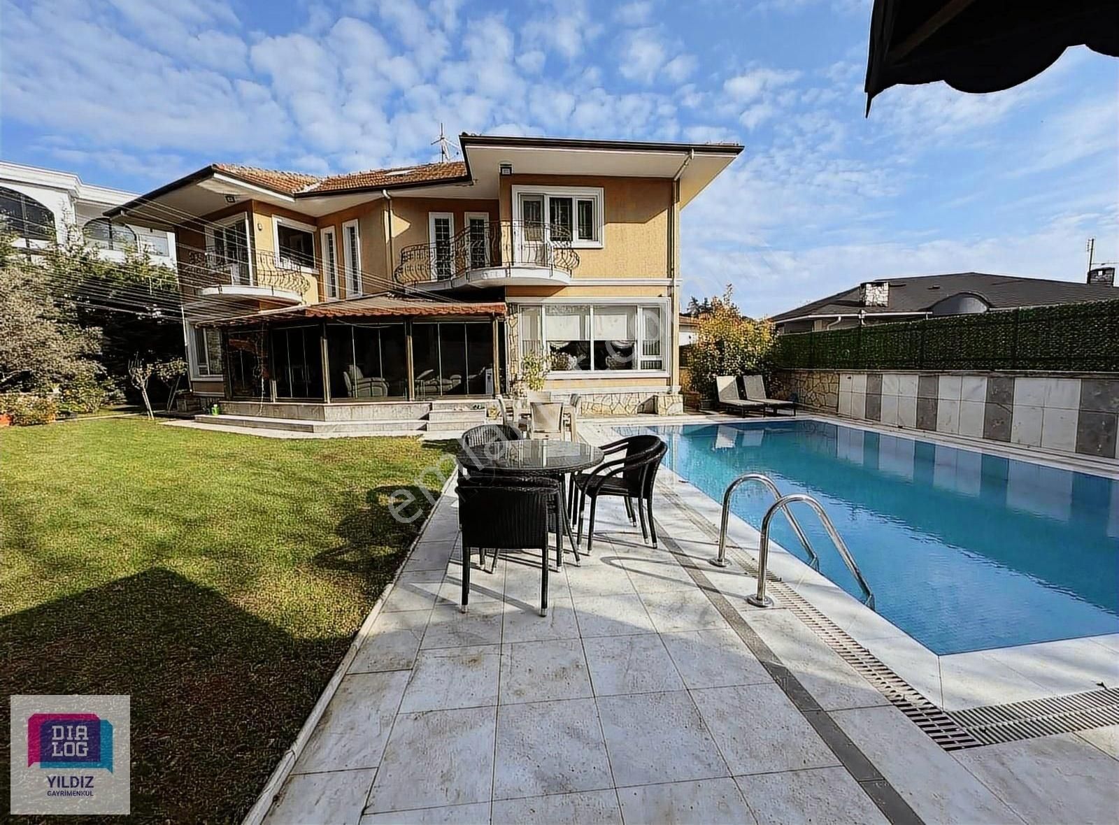 Mudanya Bademli Satılık Villa Dialog Yıldız / Bademli Mh. Site İçerisinde Satılık 4+1 Villa