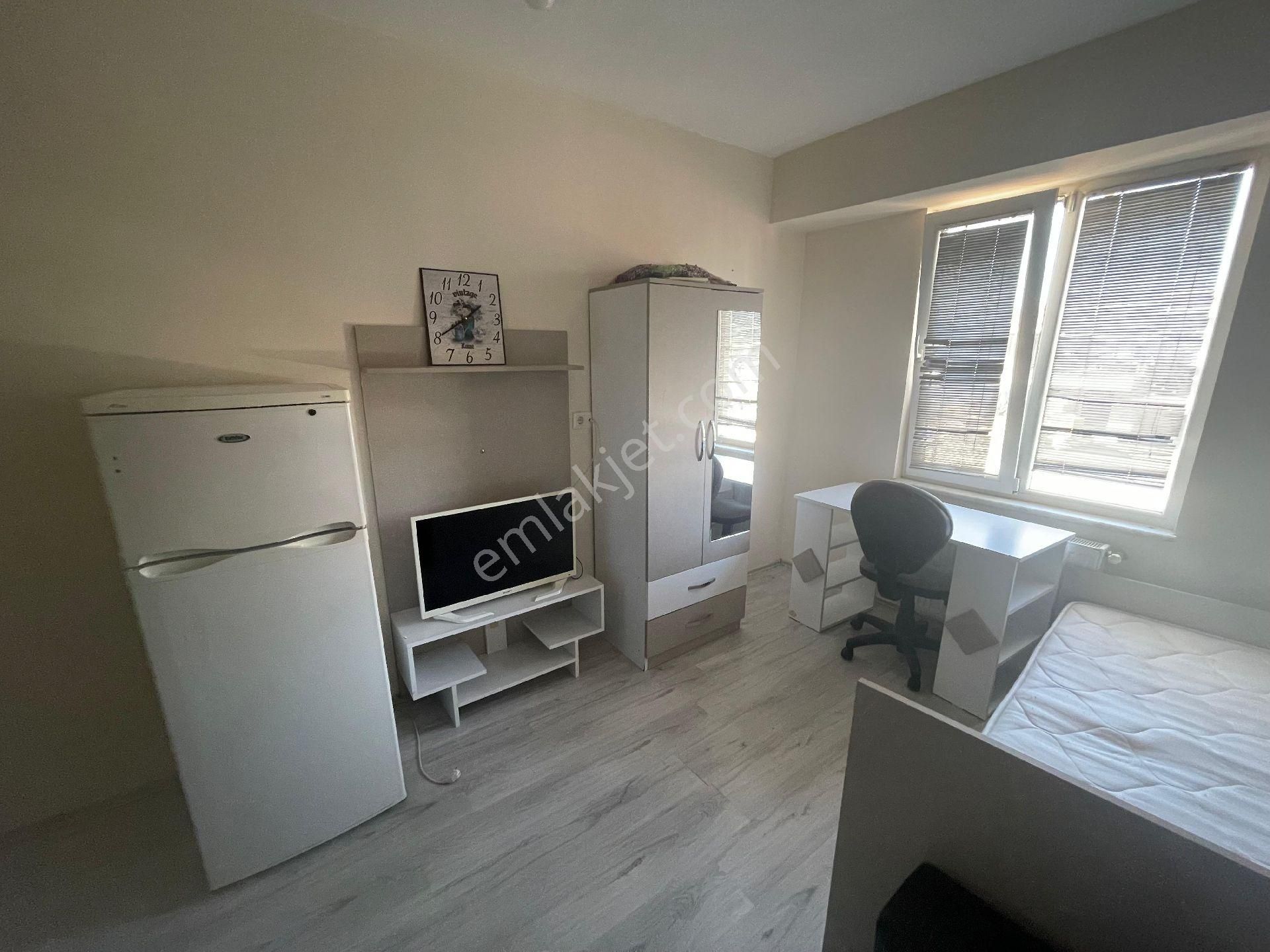 Isparta Merkez Fatih Kiralık Daire Fatih Mahallesinde 1+0 Esyali