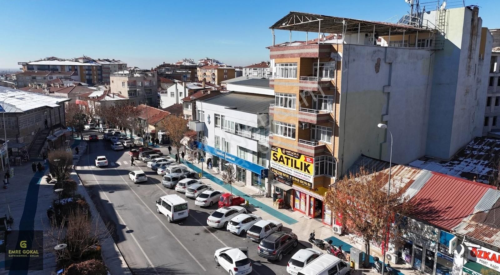 E.gökal Bor Merkezde İş Bankası Y.4 Katlı Otel Binası Ve Dükkan