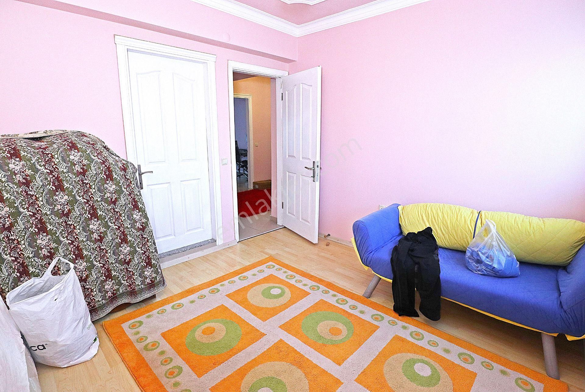 Deniz Manzaralı 200 M2 10 Yaşında Asansörlü,otoparklı Arakat Köşe Geniş Daire - Görsel 22