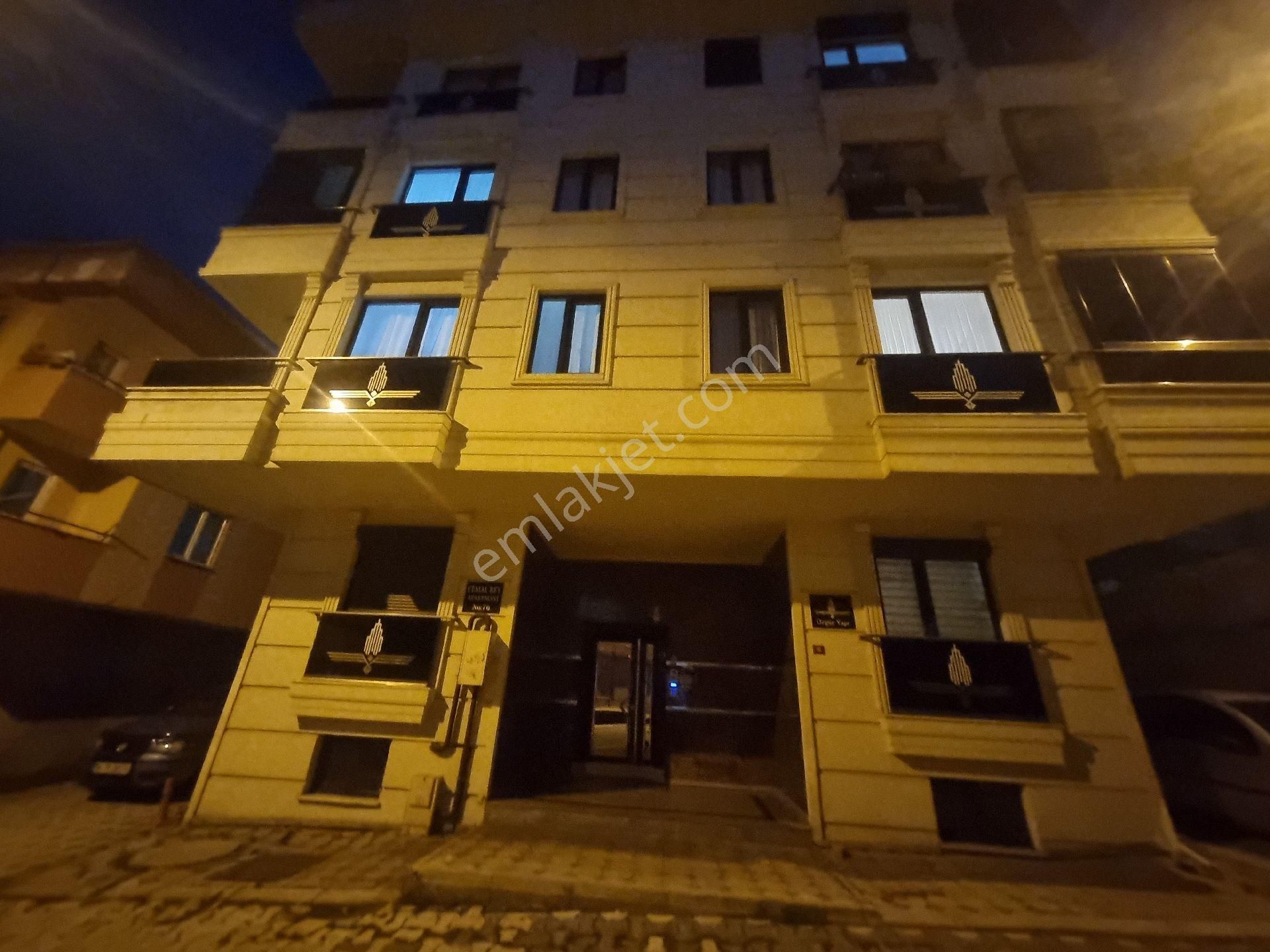 Ataşehir Kayışdağı Satılık Daire İstanbul Ataşehir Kayışdağı 2+1 Arakat Satılık