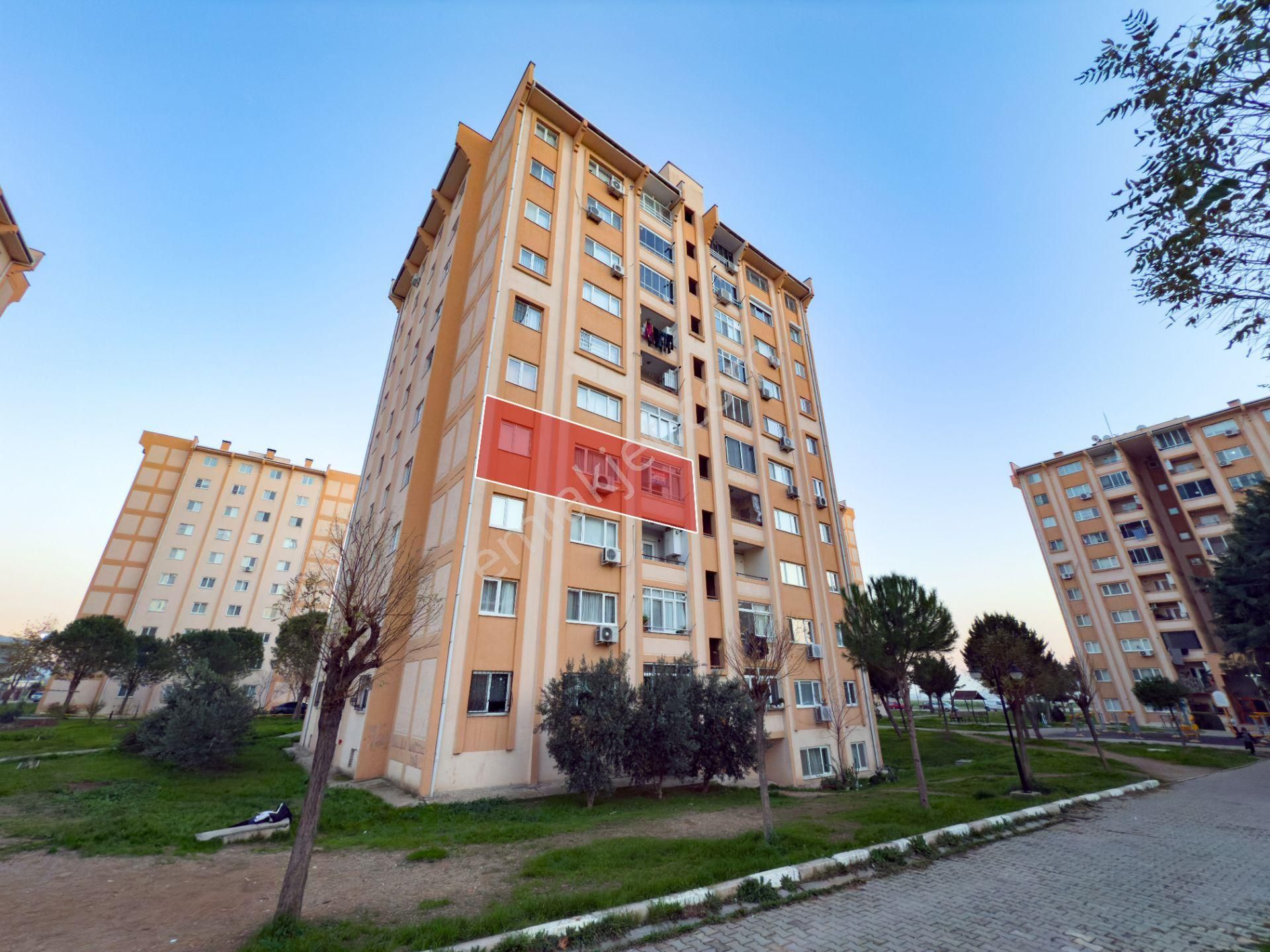 Torbalı Bahçelievler Satılık Daire Remax Jolly | Ayrancılar Toki'de Ara Kat Satılık Geniş 3+1 Daire