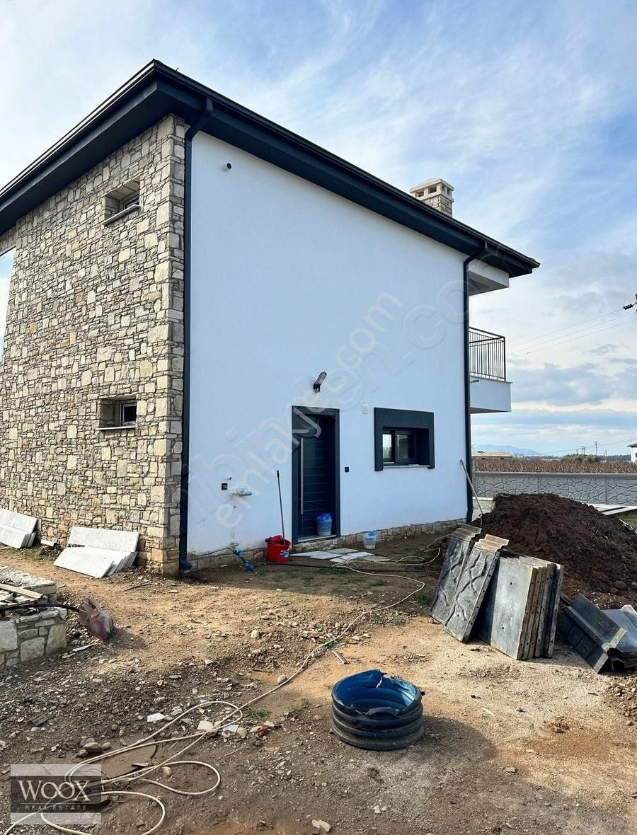 Kuşadası Davutlar Satılık Villa Kuşadası Davutlarda Projeden Satılık Özel Havuzlu 3+1 Müstakil