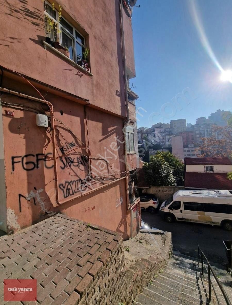 Şişli Eskişehir Satılık Daire Kurtuluş Tuzcu Murat Sokakta Yenilenmiş 2+1 Satılık Daire