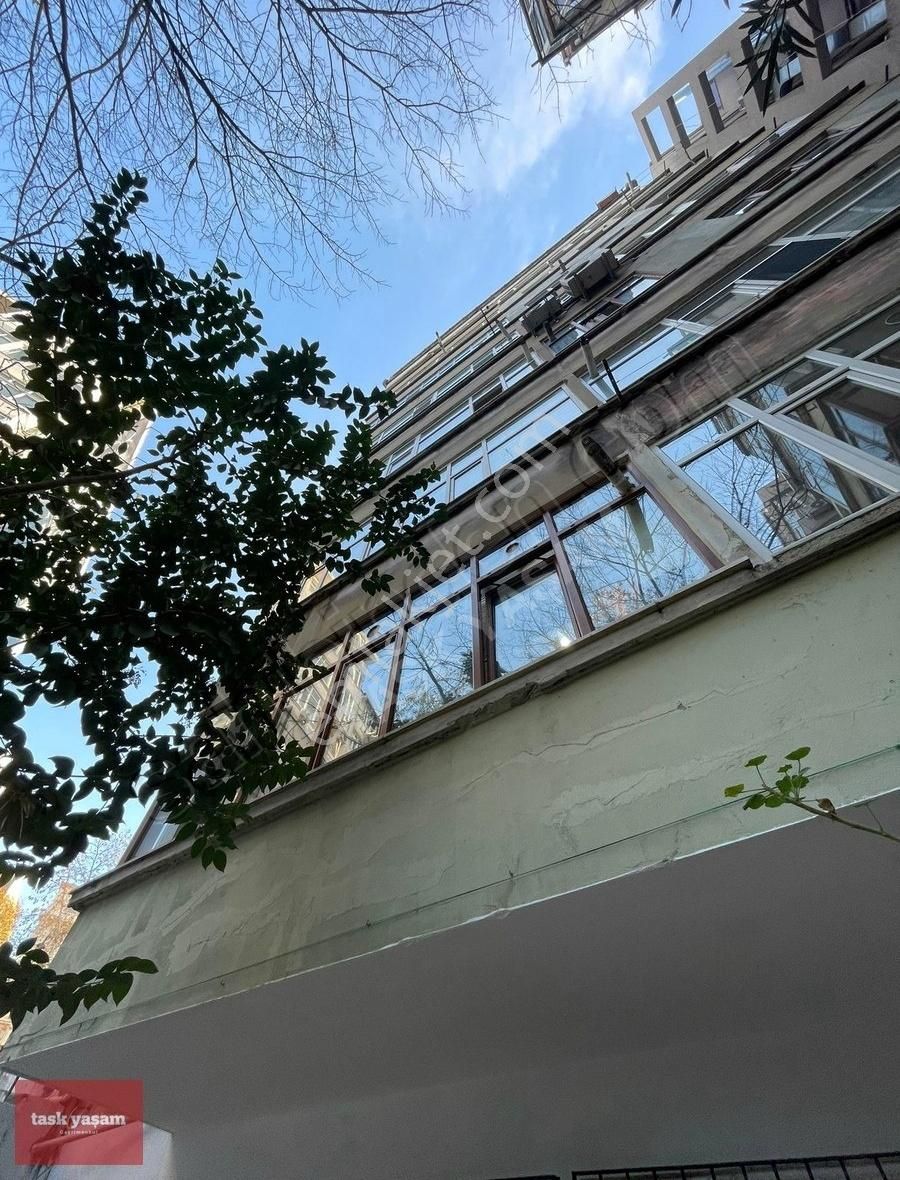 Şişli Meşrutiyet Kiralık Daire Nişantaşı Valikonağı Caddesi'nde Bahçeli 2+1 Kiralık Daire