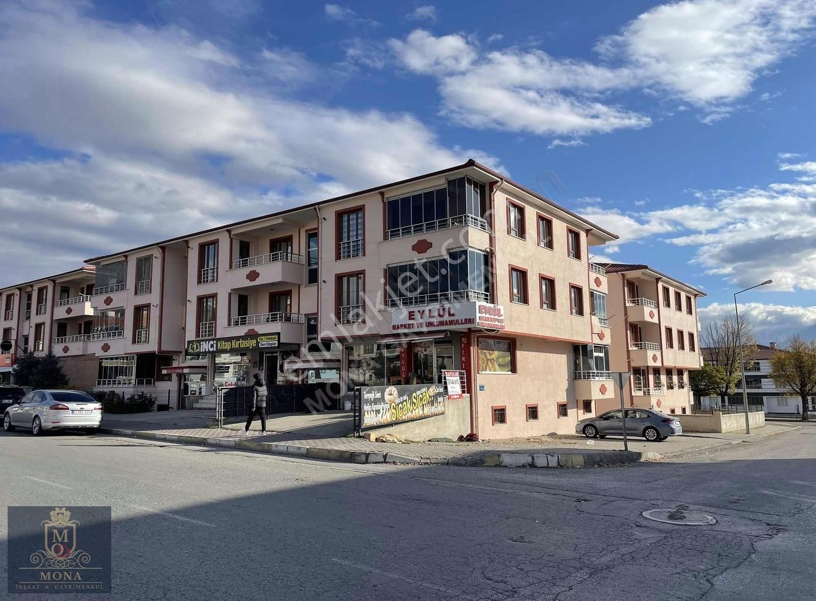 Erzincan Erzincan Merkez Satılık Genel Mona Gayrimenkul'den Araştırma Has. Cadde Üzeri Köşe Dükkan