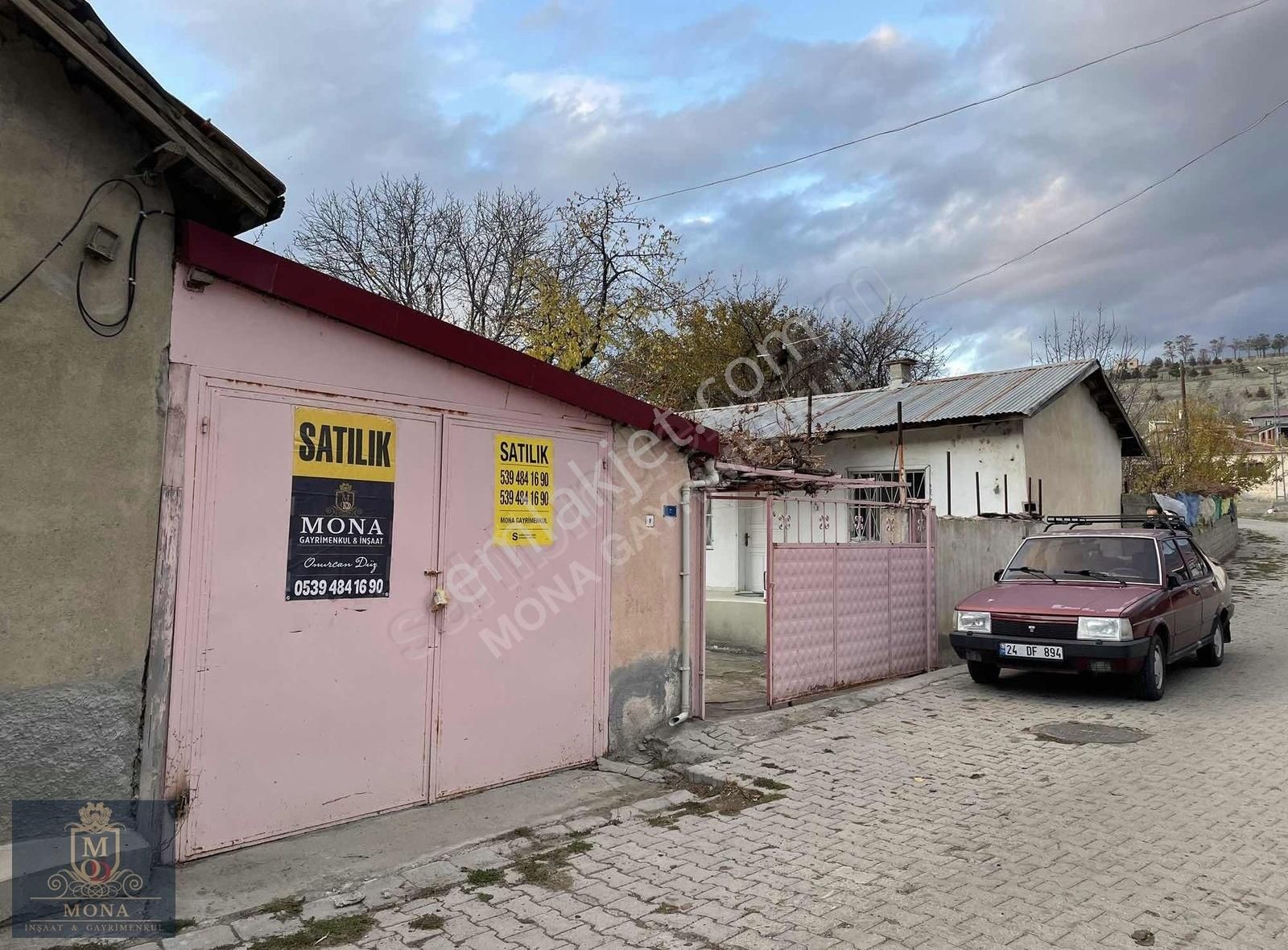 Erzincan Merkez Gazi Satılık Müstakil Ev Mona Gayrimenkul'den Geçit'te Müstakil(2 Yapı - 1 Garaj) Satılık