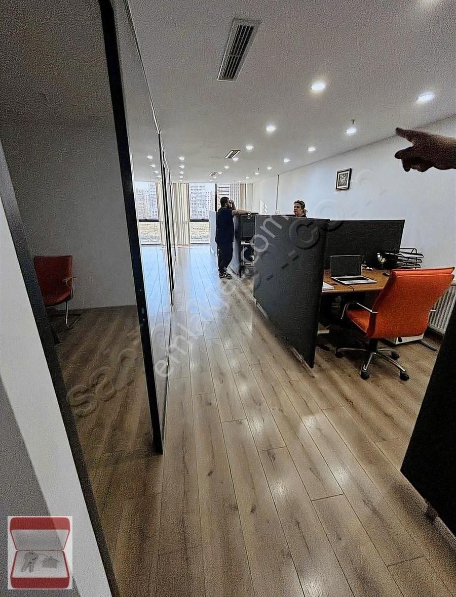 Beylikdüzü Beylikdüzü OSB Satılık Ofis Corner Office Cadde Cephe 3+1 Satılık Ofis