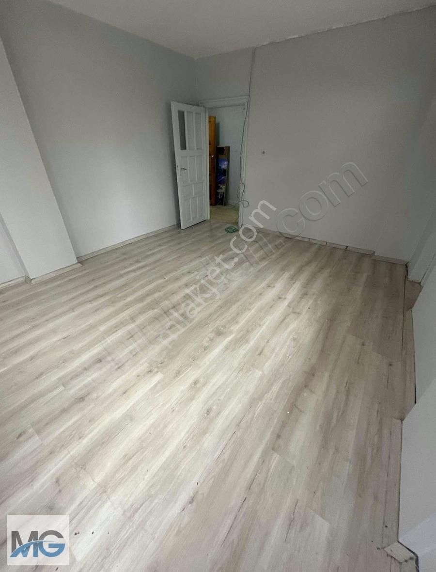 Manavgat Bahçelievler Kiralık Daire Kiralık Ara Kat Ayrı Mutfaklı 1+1