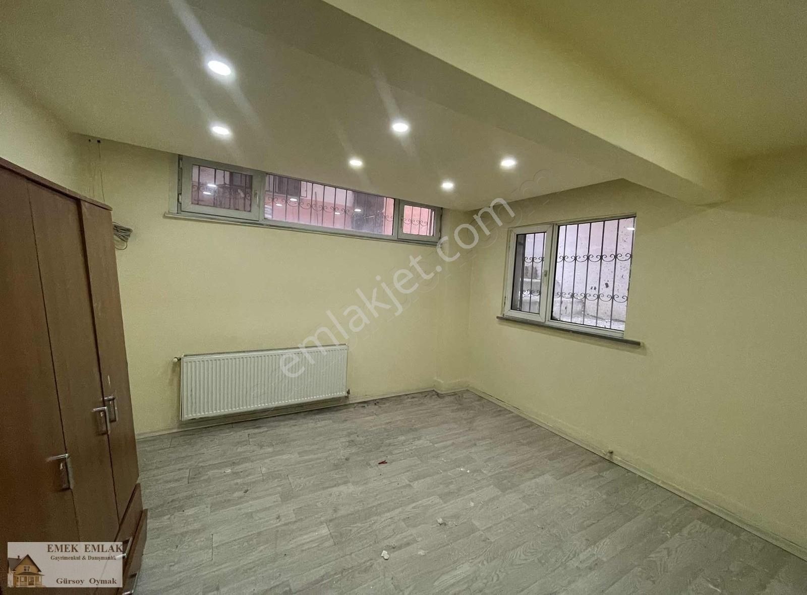 Acillll Sefaköy İnönü Mah Satılık2+1 Bahçe Katı %15 Hisseli
