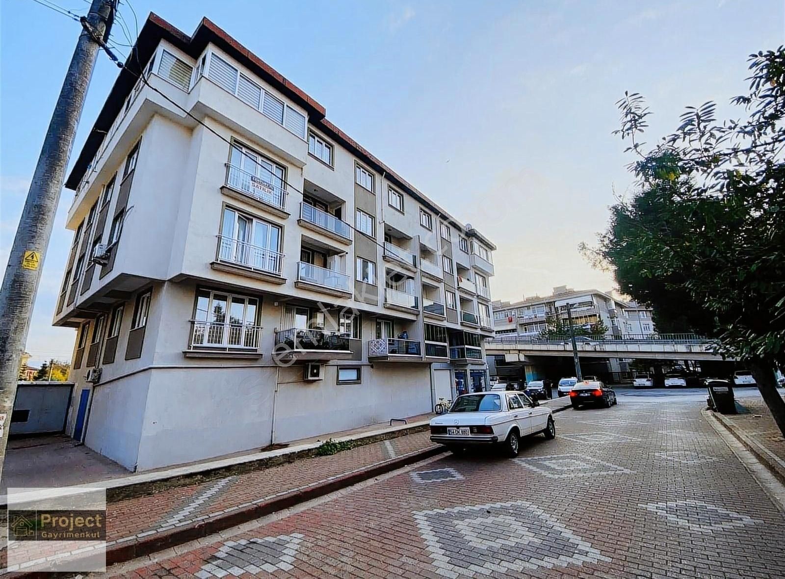 İzmit Cumhuriyet Satılık Daire C21 Project'den Plajyolu Mh. 4+2 240m2 Satılık Daire