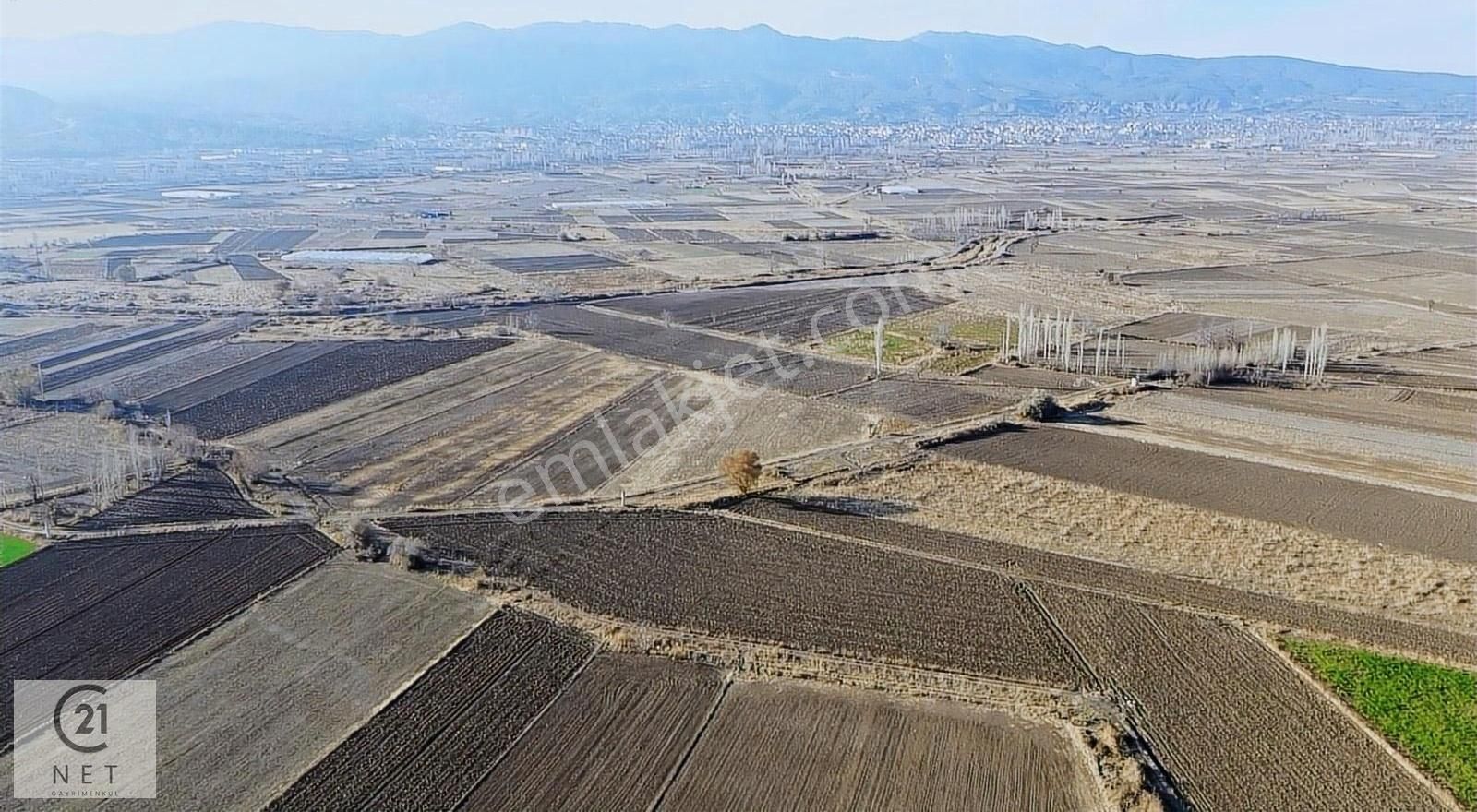 Century 21 Net'ten Gölhisar/karapınar'da 8415m2 Tarla - Görsel 2