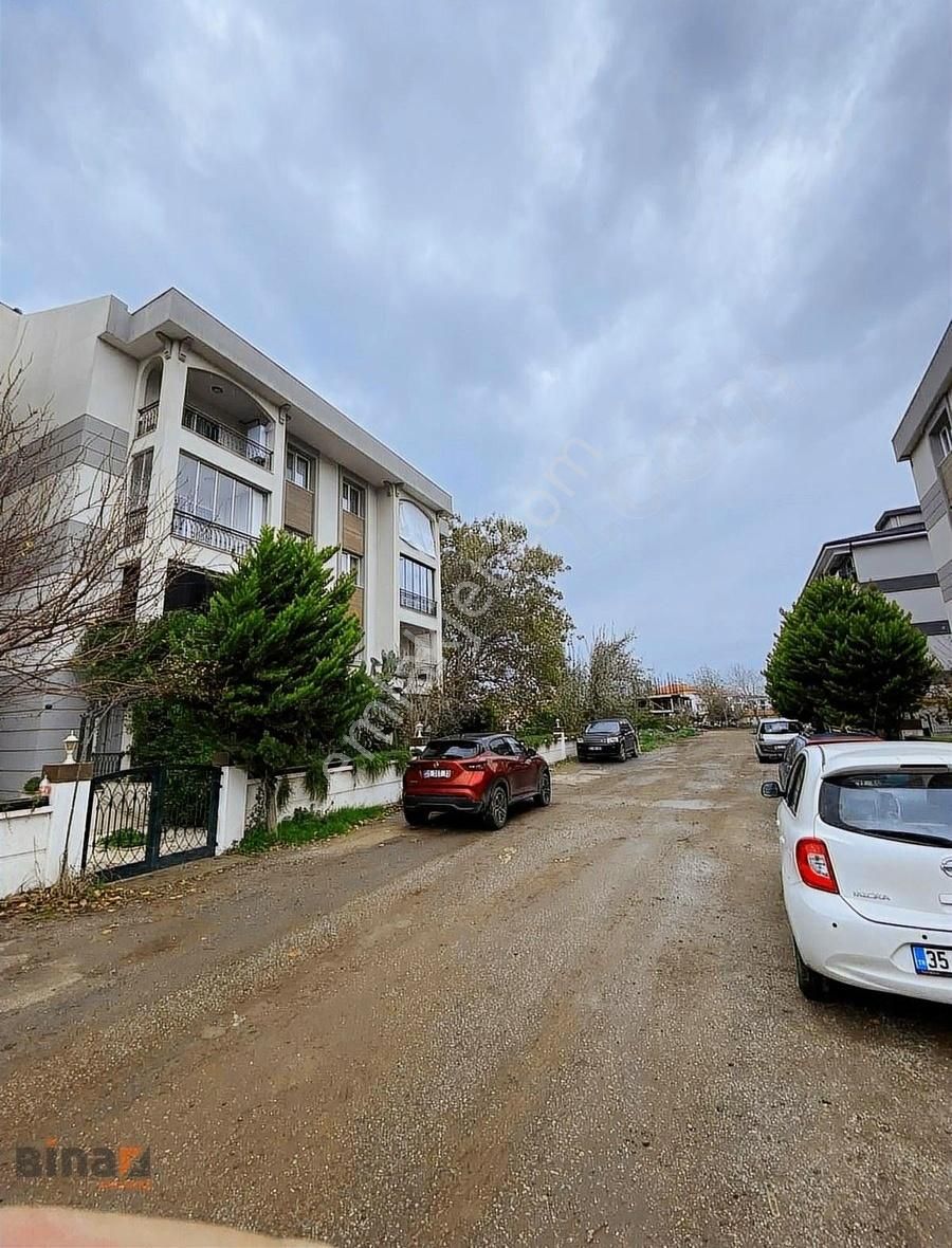 Seferihisar Camikebir Kiralık Daire Camikebir Kuşadası Yolu Üzerinde Çatı Dublex (2+1)