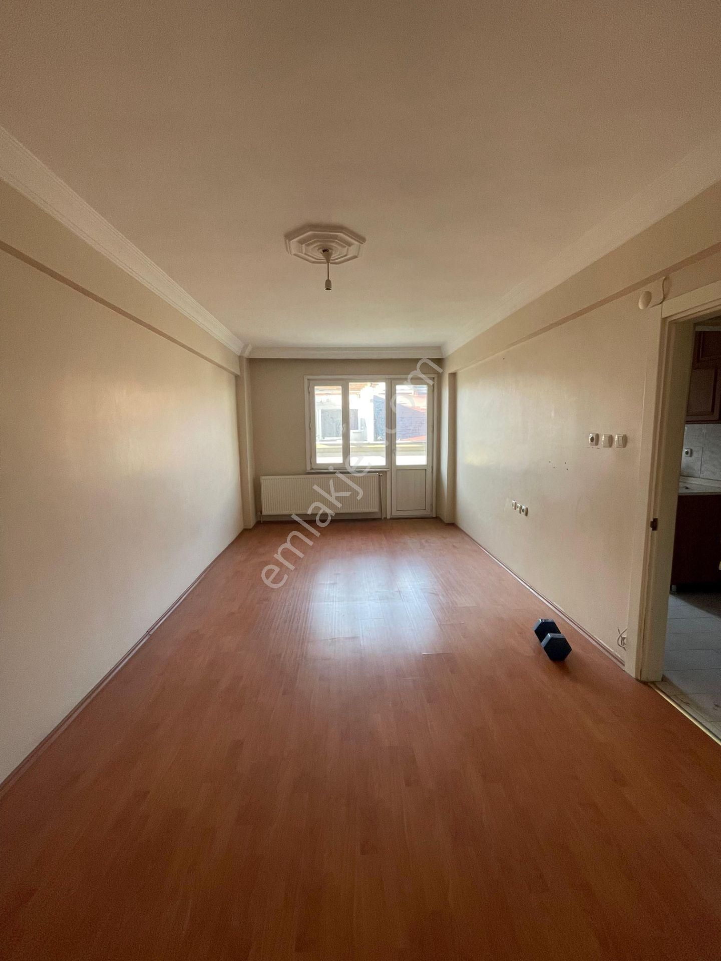 Avcılar Cihangir Kiralık Daire Müslüm Emlaktan Metrobüse Yakın 2+1 Ara Kat Kiralık