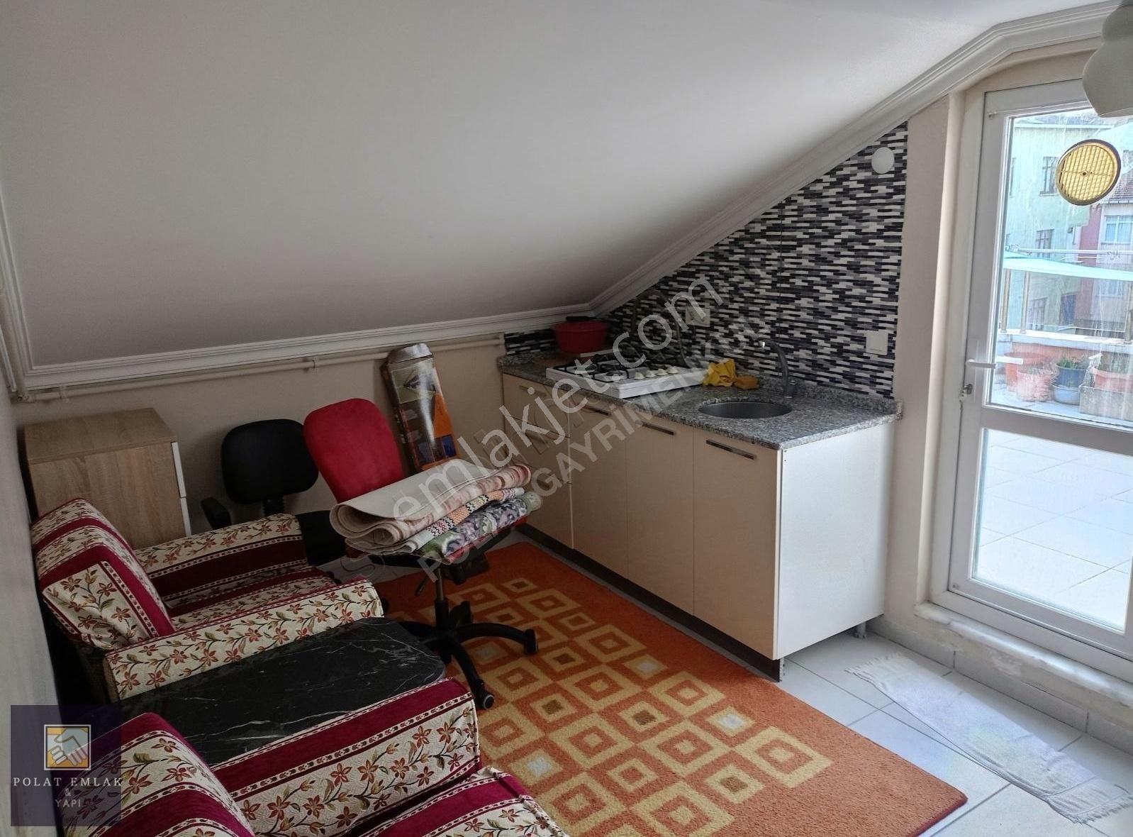 Sancaktepe Emek Kiralık Daire Kiralık Daire-eşyalı-1+1-teras Katı-asansörlü-hastane Yakını