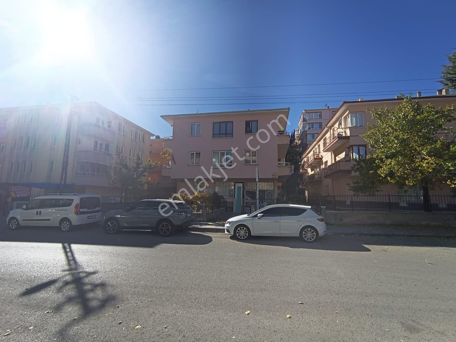 Çankaya Umut Satılık Daire Çankaya Seyran Caddesi Üzerinde 1+1 Daire