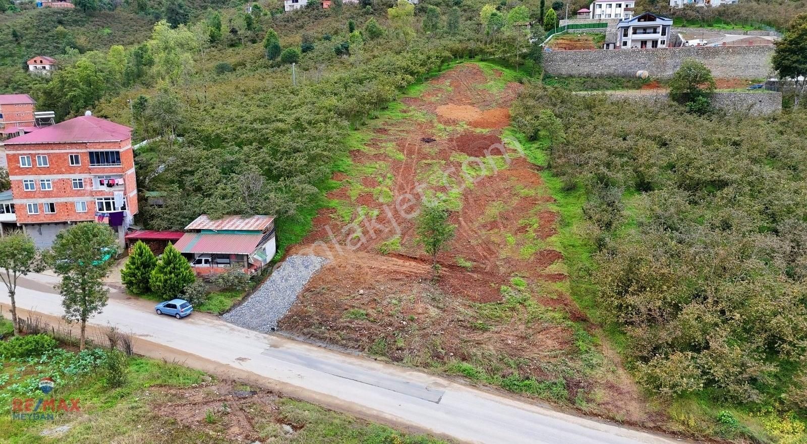 Yomra Yokuşlu Satılık Villa İmarlı Yomra Yokuşlu'da Sahile Yakın, Villa Yapımına Uygun Hazır Arazi