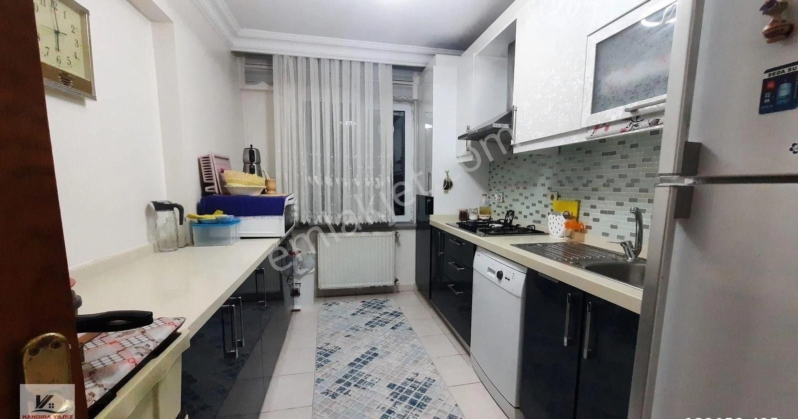 Üsküdar Cumhuriyet Satılık Daire Bu Fiyata Alınabilecek En Geniş Daire-3+1 -130m2.giriş Kat