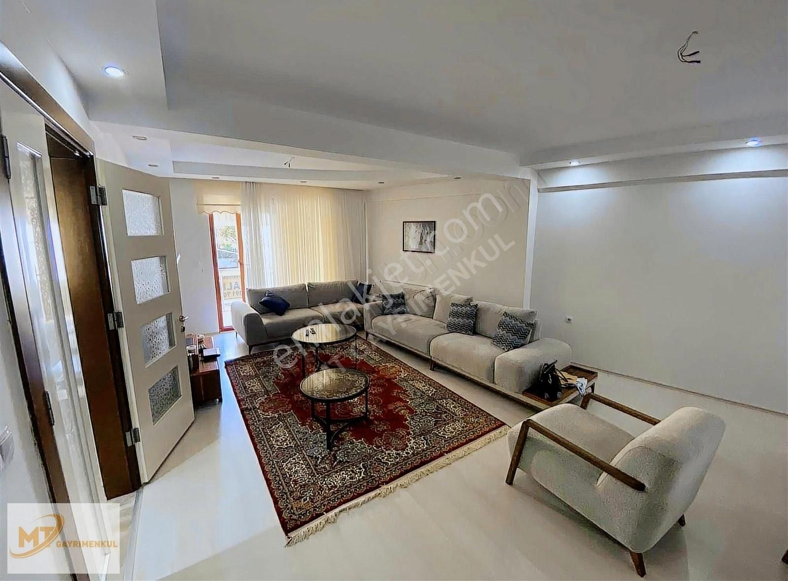 Pamukkale Kuşpınar Satılık Daire Kuşpınar Mh. 5+2 Caddeye Yakın Triplex Daire