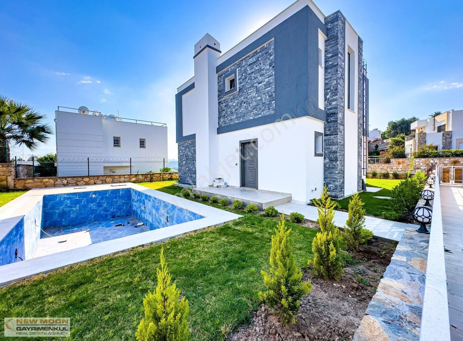 Bodrum Konacıkta 6+1 Yüzme Havuzlu Müstakil Tripleks Villa - Görsel 16