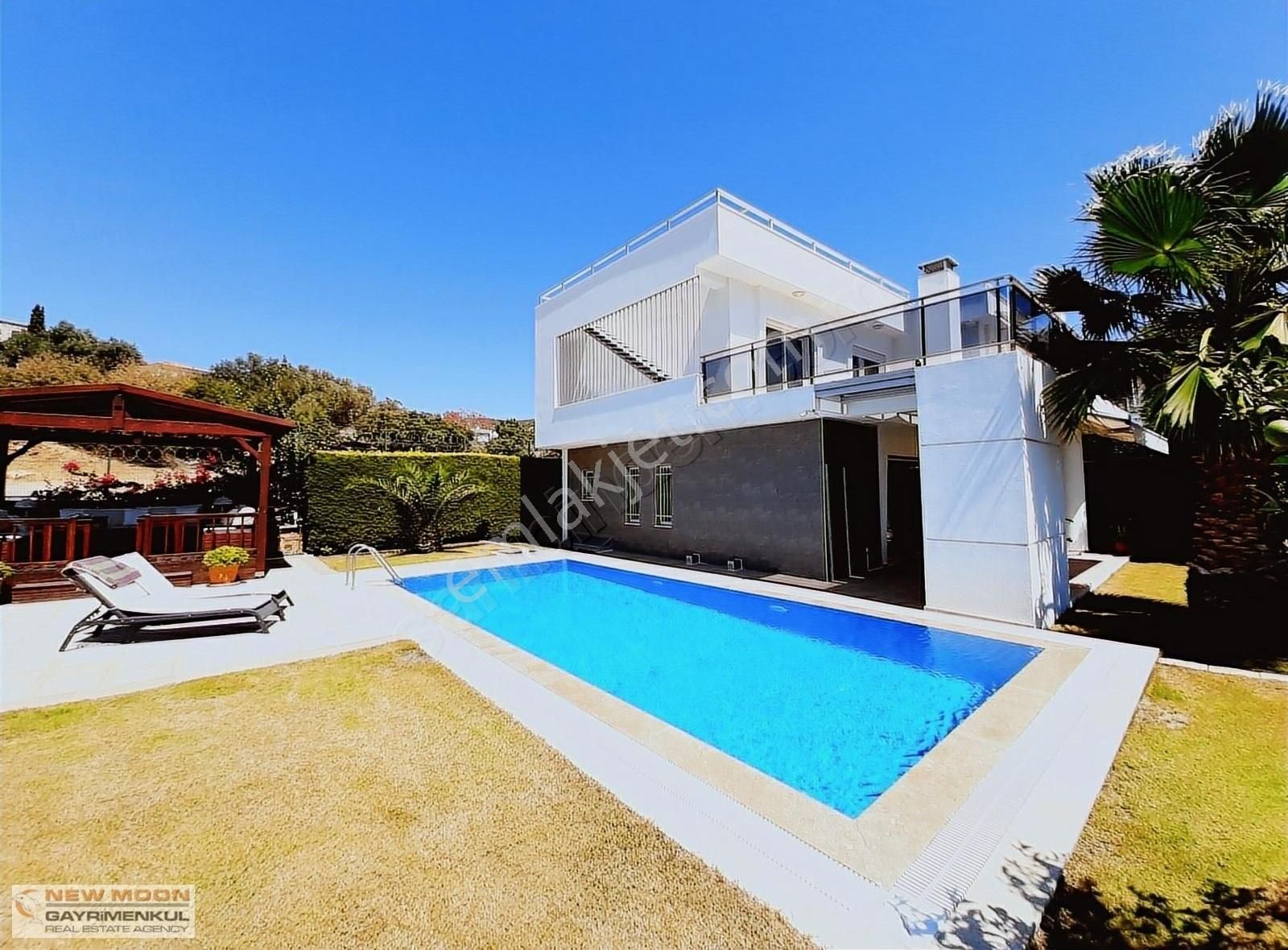 Bodrum Konacık Satılık Villa Bodrum, Konacık Da, Manzaralı, Havuzlu, 550m2, Müstakil Villa