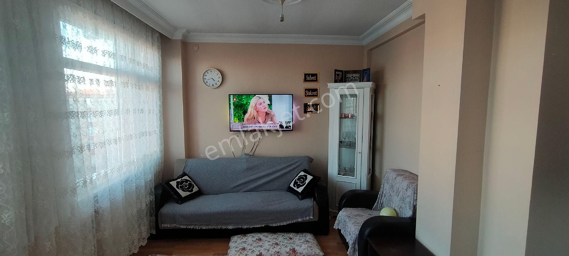 Ümraniye Esenşehir Satılık Daire Ümraniye Satılık 3+1 4.kat 115m² Metro Millet Bahçesine Yürüme