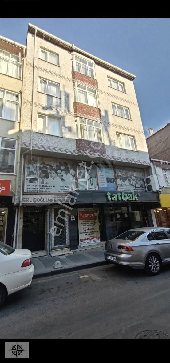 Üsküdar Ünalan Kiralık Ofis Cadde Üzeri 8 M Vitrin Cam Cepheli 120 M2 Kiralık Ofis & İşyeri