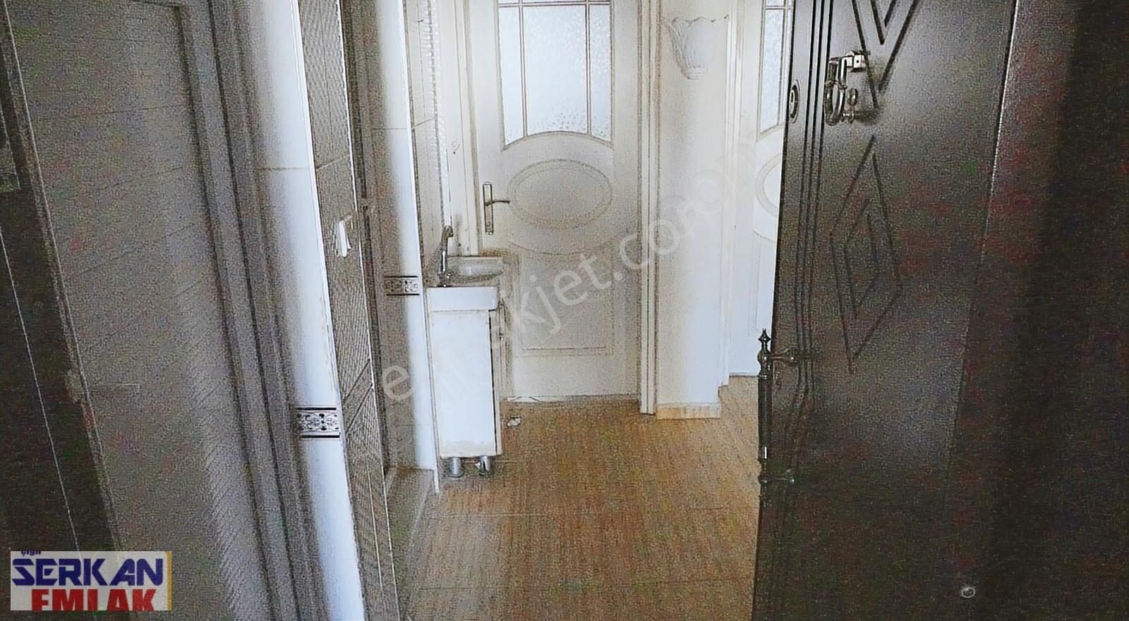 Menemen Irmak Kiralık Daire Asarlıkda Kiralık Yüksek Zemin 2+1 Balkonlu Çiğli Serkan Dan