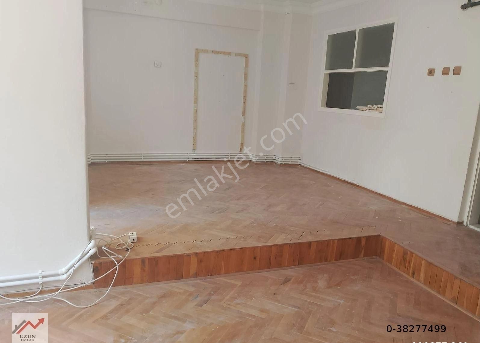 Şehzadeler Dinçer Kiralık Daire Uzun Emlak'tan Ulupark Yanında Kiralık 2+1