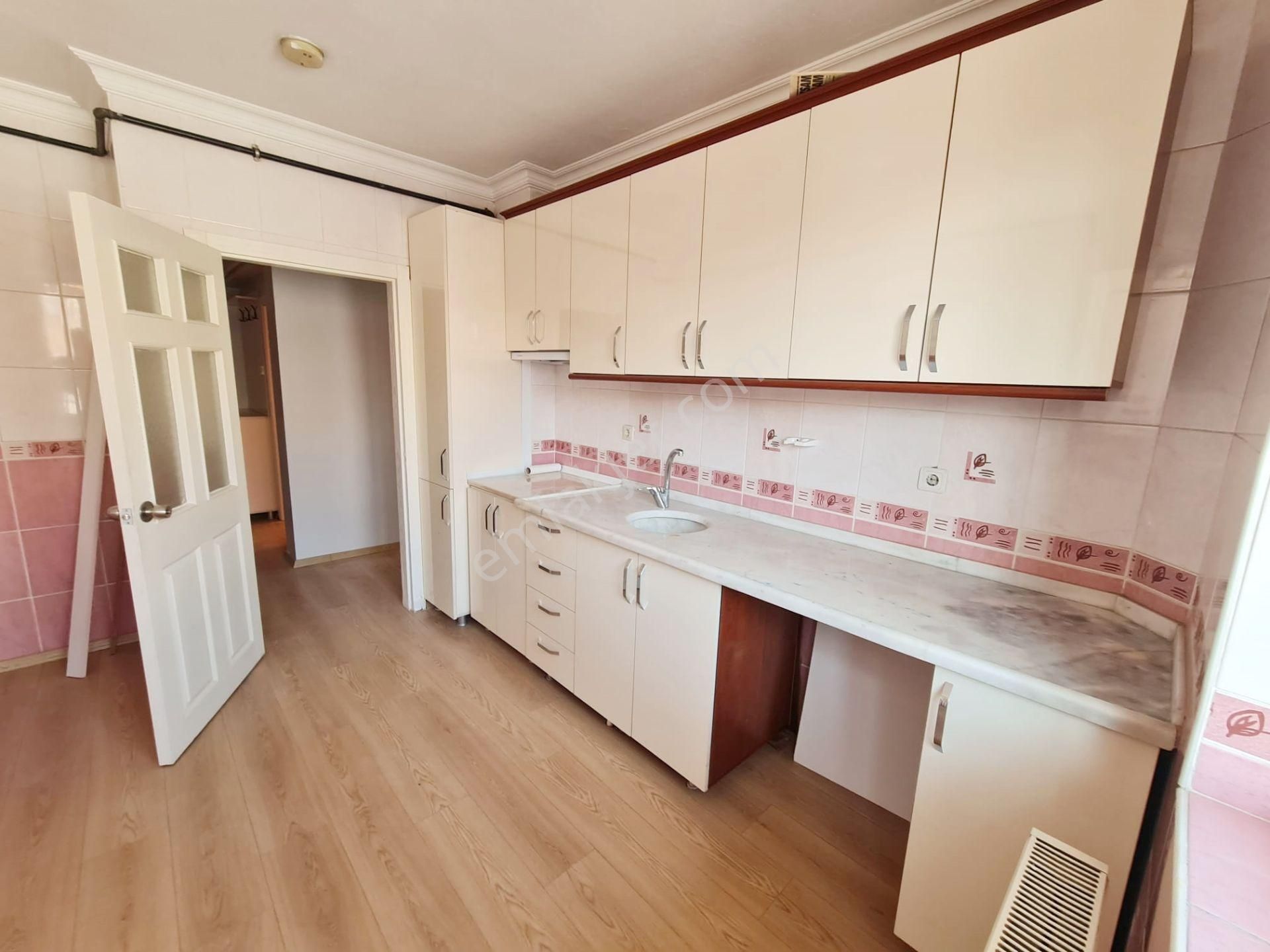 Ankara Keçiören Boğaz Manzaralı Kiralık Daire Şehit Kubilay'da Ara Kat Mantolamalı Binada Bağımsız 3+1 Kiralık