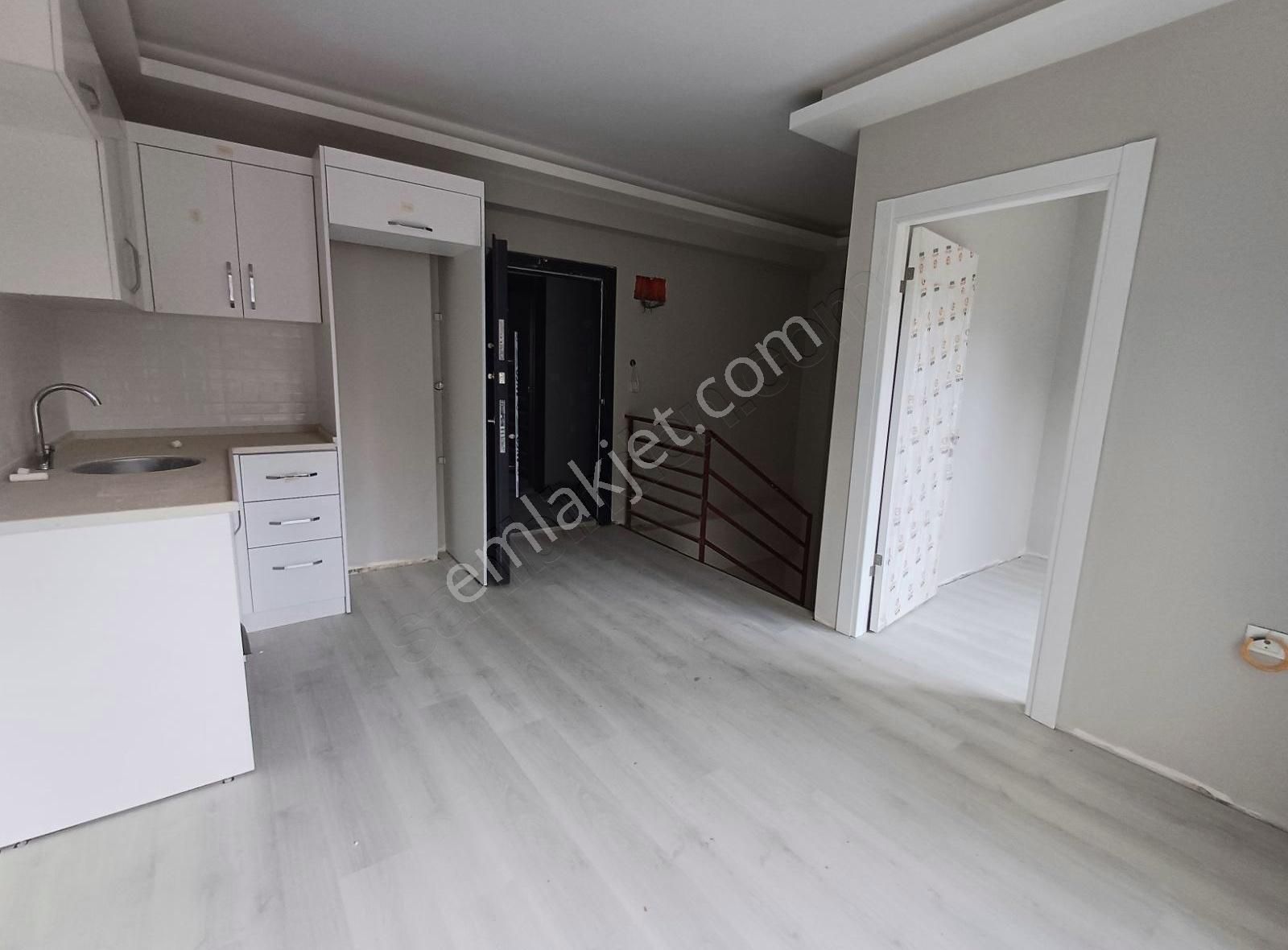 Buca Kuruçeşme Satılık Daire Real Center'den 2+1 Site İçi Havuzlu Dubleks Daire