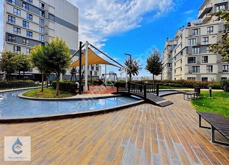 Esenyurt Zafer Satılık Daire Terrace Sitesinde 1+1 Köşe Tip Sıfır Eşyalı 74 M2 Satılık Daıre