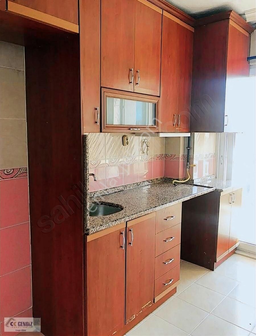 Aliağa Atatürk Kiralık Daire Atatürk Mah.tüpraş Kavşağında 3+1 Kiralık Daire