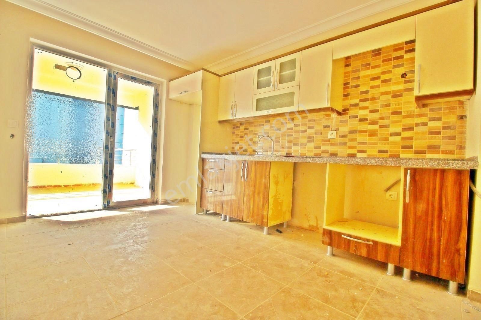 Yenimahalle Burç Satılık Daire Egemenden Teleferik Sondurakta 3+1 160m2 Acil Satılık Daire !!!