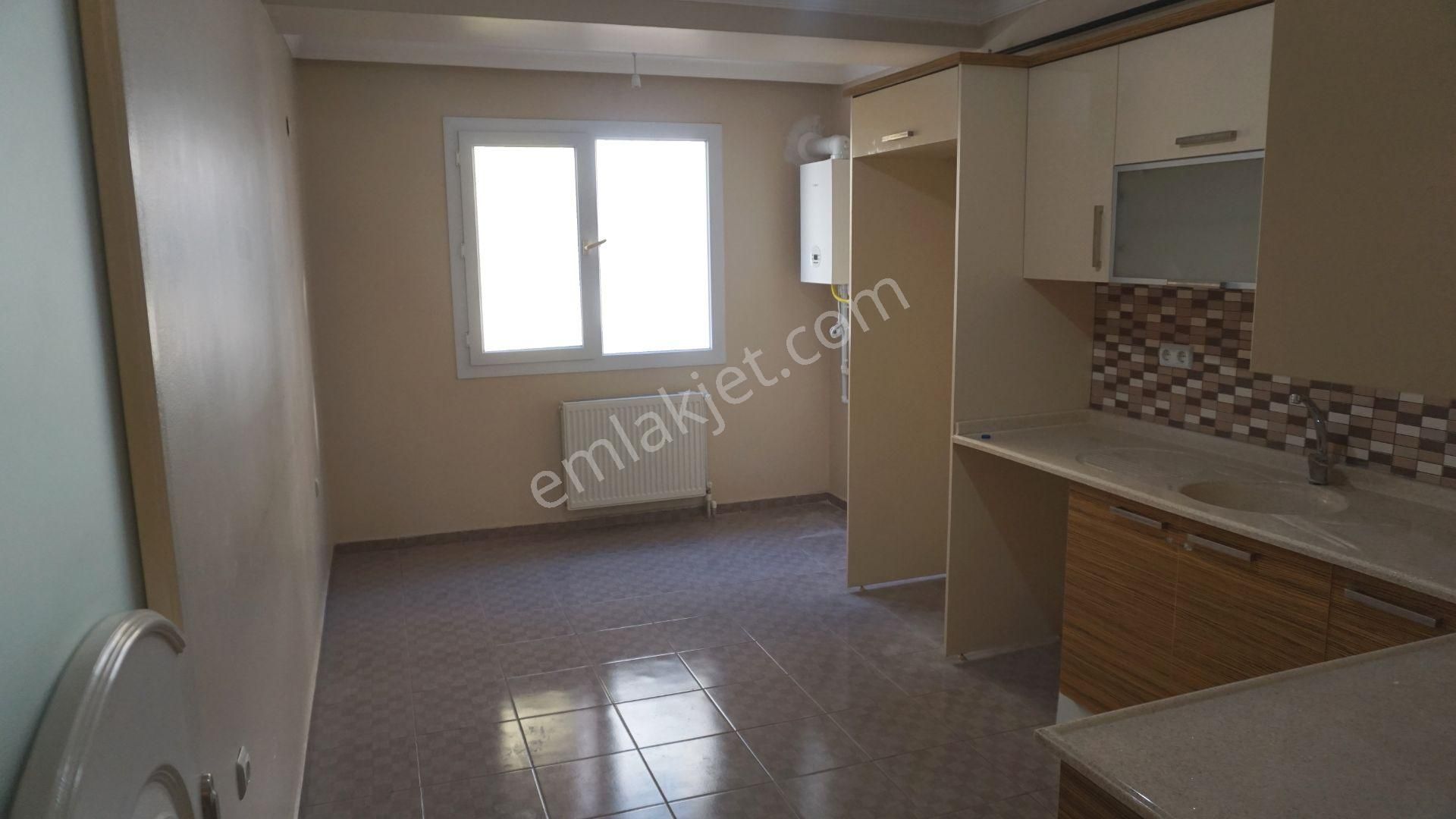 Çiğli Küçük Çiğli Kiralık Daire Küçükçiğli Kiralık3+1 Ebeveynbanyo+doğalgazlı+balkon Çiğliserkan