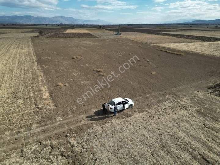 Serinhisar Cumhuriyet Satılık Tarla Denizli Serinhisarda 7.5 Dönüm Tarlamiz Satılıktır