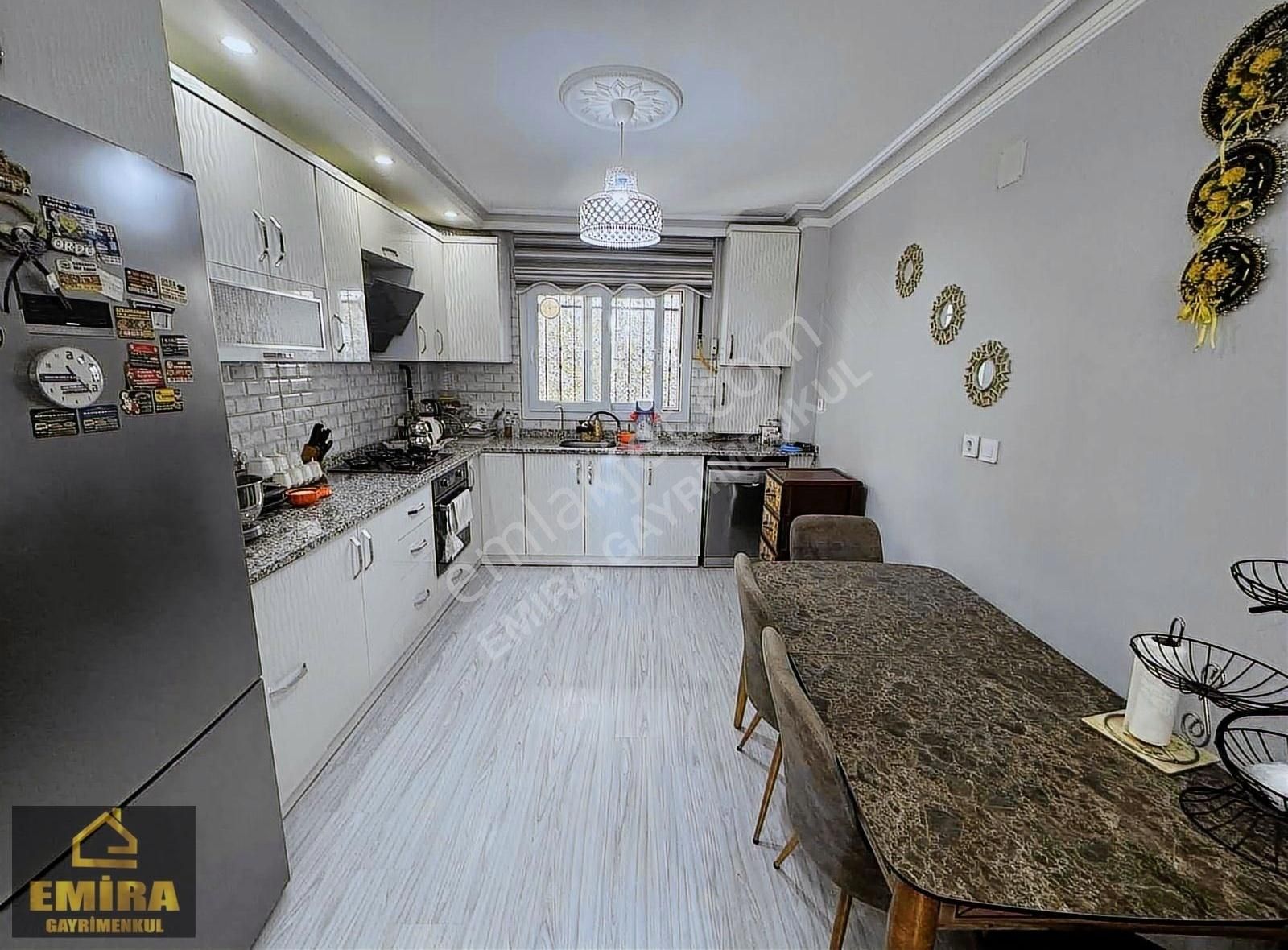 Seyhan Bahçeşehir Satılık Villa Köşe Başında 4+1 Villa Tadında Full Yapılı Teraslı Krediye Uygun