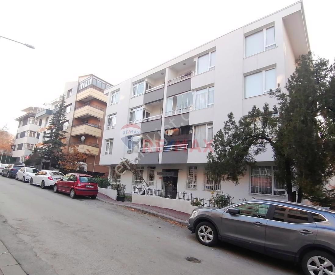 Çankaya Emek Satılık Daire Emek Mah. 19.cad. Gazi Hastanesine Yürüme Mesafesinde 3+1