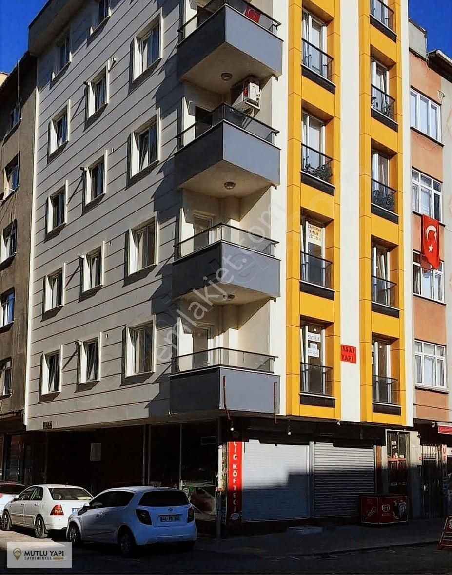 Bahçelievler Şirinevler Satılık Daire Şirinevler Meydan Yakını Yeni Binada Satılık 2+1 85m² Daire!