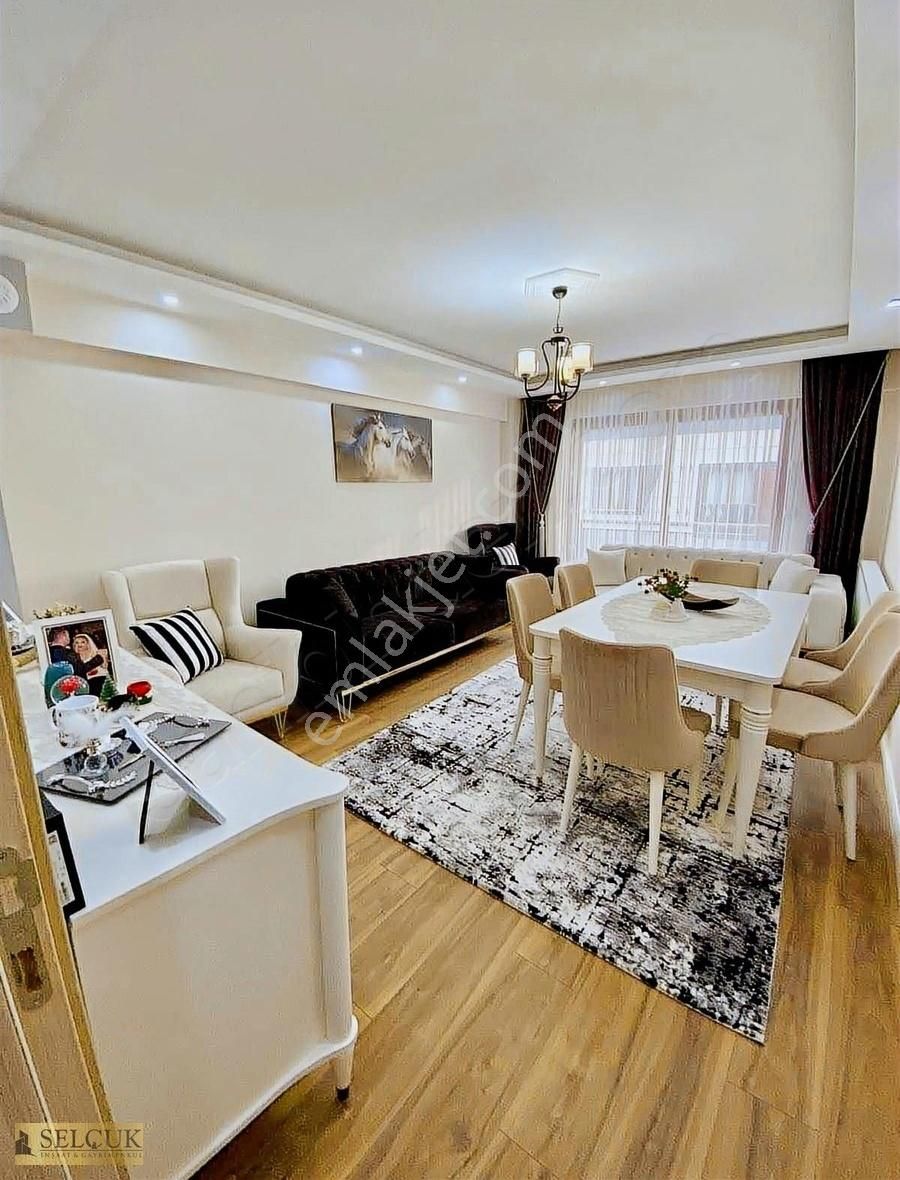 Yunusemre Muradiye Satılık Daire Muradiye Mah 3+1 130m2 Zeminden Asansörlü 2 Yıllık Daire