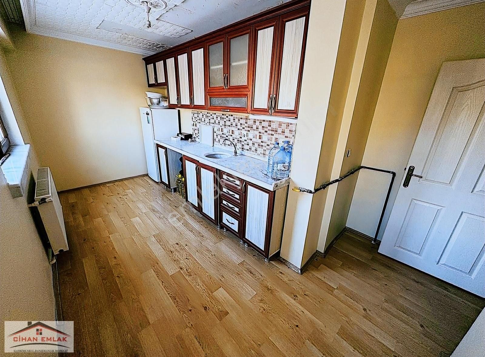 Cihandan Geniş Aileye Uygun Çift Girişli 5+2 Ankara Manzaralı - Görsel 11