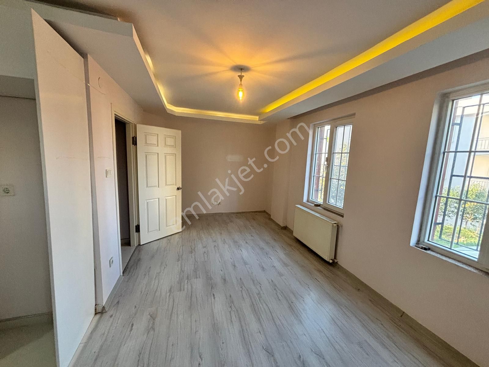 Üsküdar Mimar Sinan Kiralık Daire Aktaş'tan Üsk Merkeze Yakın Genç Binada 2+1 İçi Bakımlı Daire