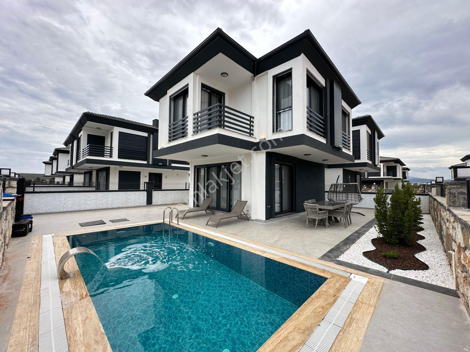 Didim Cumhuriyet Satılık Villa Sarılar İnşaattan Satılık 3+1 Villalar Villa Rota