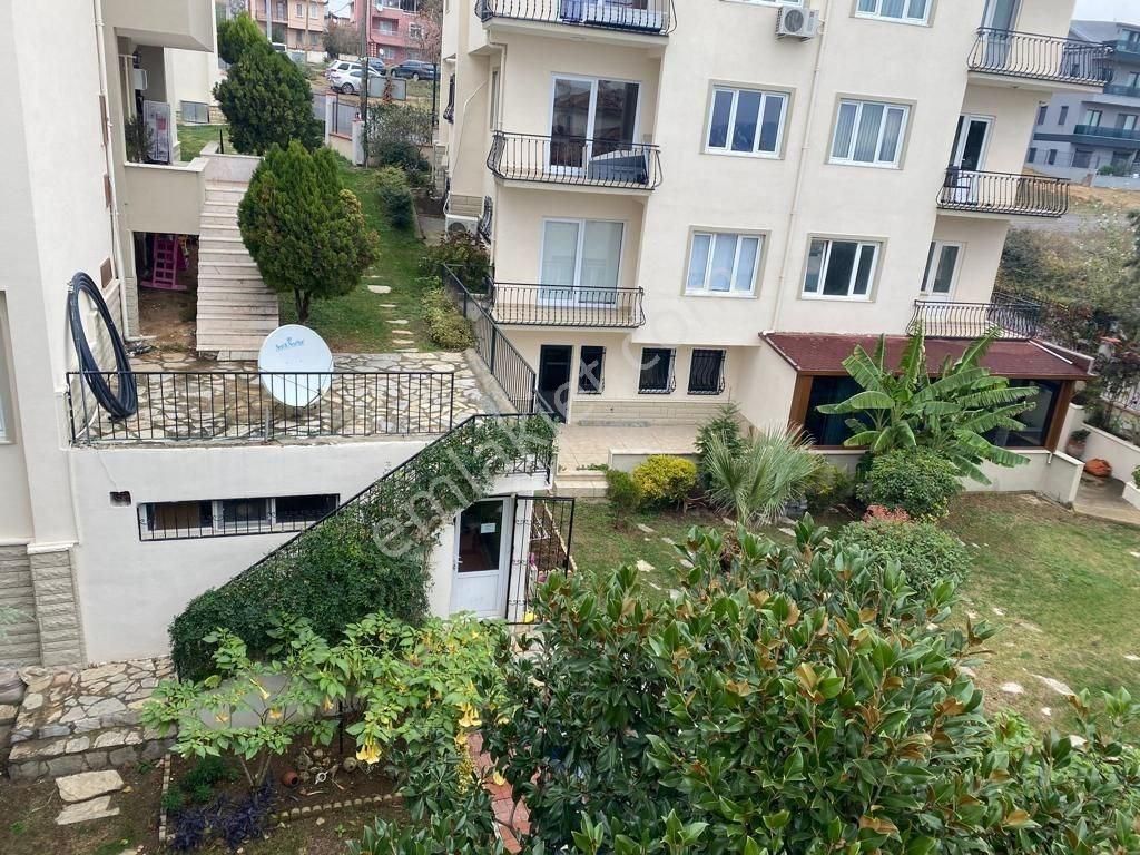 Darıca Cami Mahallesinde Havuzlu Sitede Satılık Villa